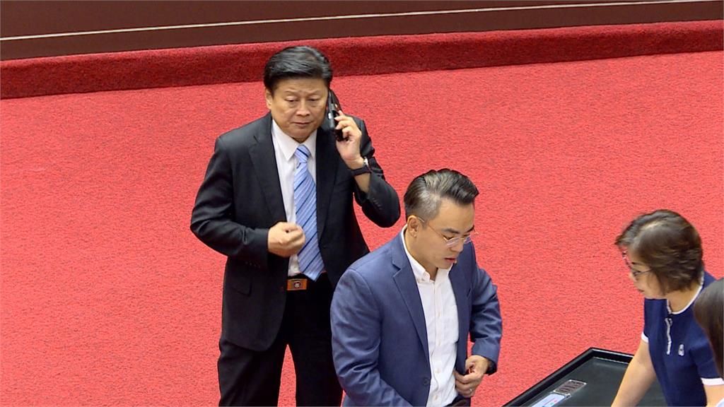傅總召高喊「韓總統好」　韓國瑜回酸「聯合國秘書長」