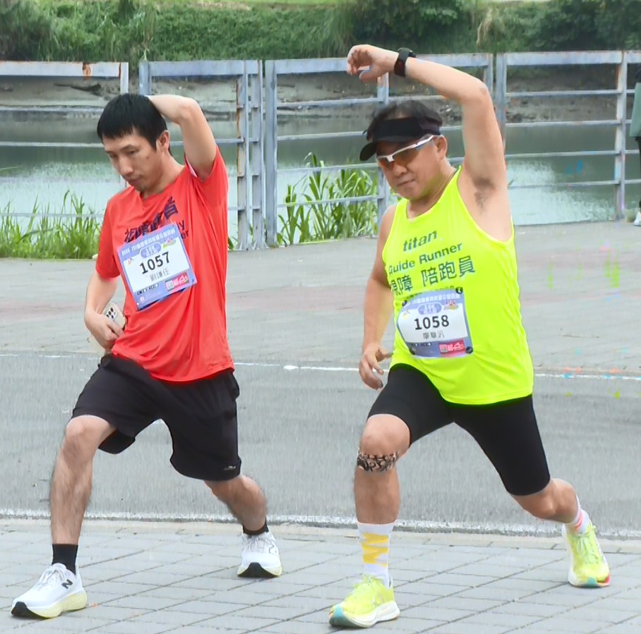 礦工兒子教育基金會首次舉辦公益路跑　千位跑友齊聚開跑