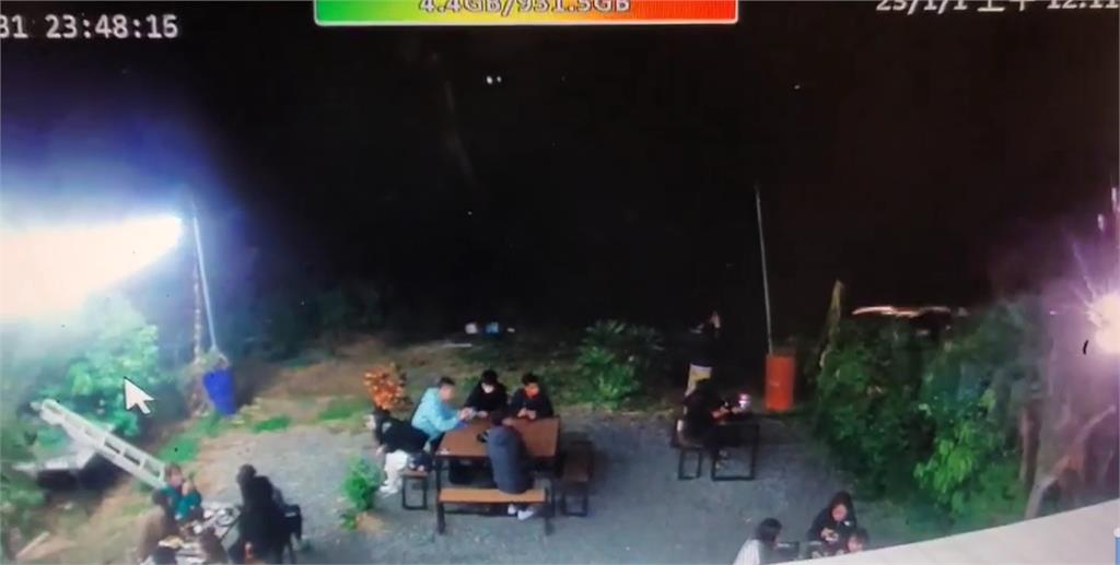 小琉球遊客跨年亂放煙火炸傷人！在地商家公布誇張影片：讓人鄙視