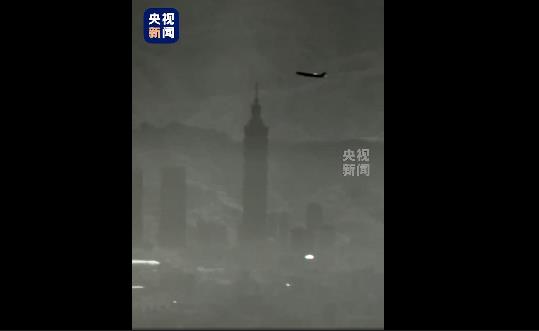 中國圍台軍演！解放軍釋出最新畫面「無人機俯瞰台北101」這幕遭網吐槽