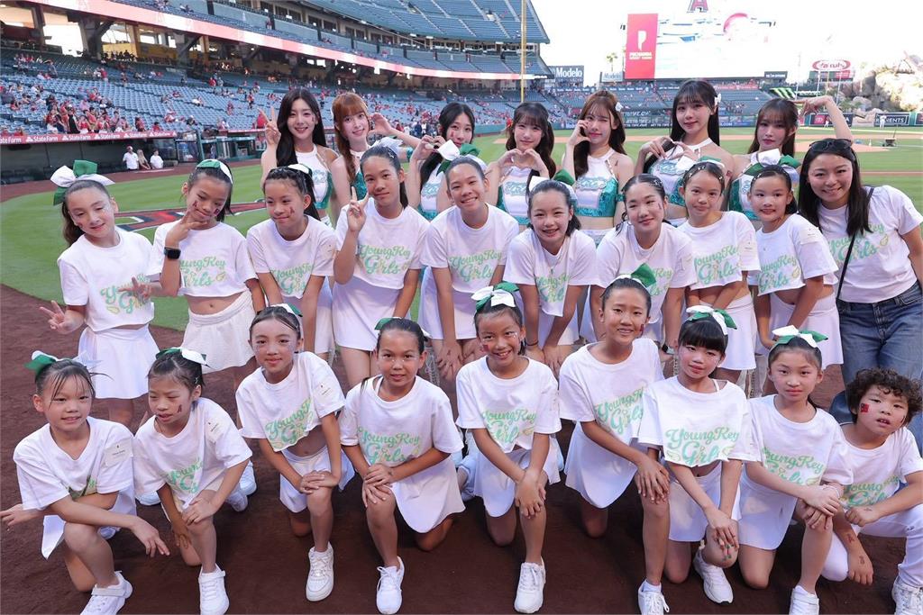 啦啦隊／洋基女孩勇闖大聯盟！美國球迷全暈了瞬間被圈粉直呼可愛