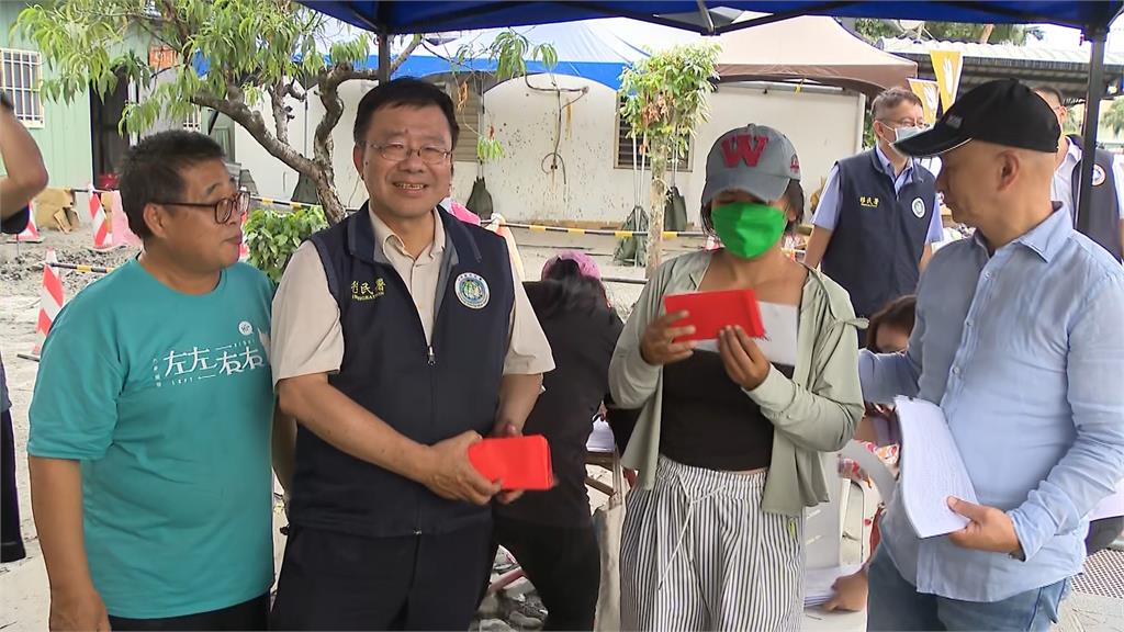 救災超人！　辦事處慰問菲籍移工贈2.6萬台幣應急