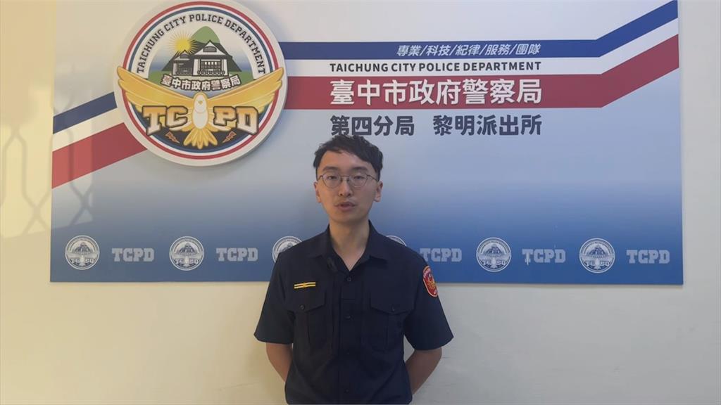 未依規打方向燈警攔查　駕駛「演技大爆發」鎖門裝睡