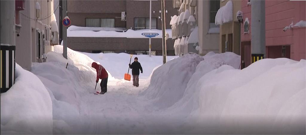 日本太平洋沿岸創乾旱紀錄　大雪襲本州沿海、北海道釀列車停駛