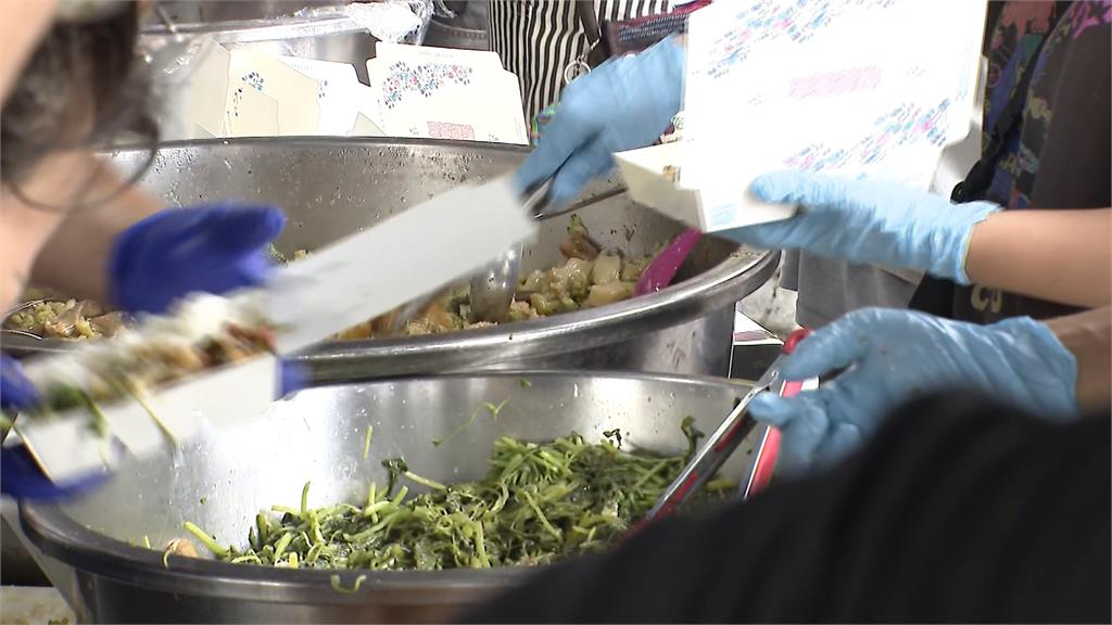 義煮團「白飯車」遭攔阻　　痛批花蓮縣府扯阻撓志工