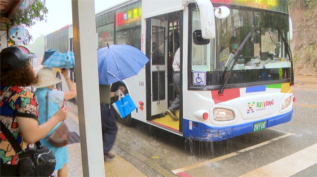 大雨不斷搶通中！　基隆新豐街一度恢復雙向通車