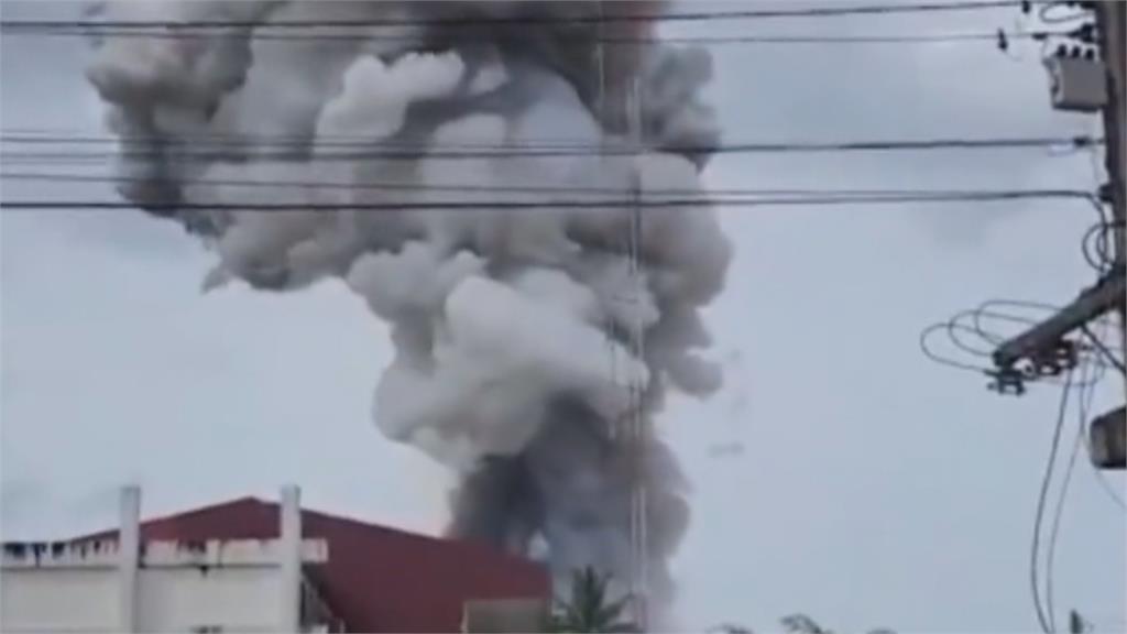 空拍畫面曝...如颱風過境　泰國邊境爆竹倉庫爆炸至少10死118傷