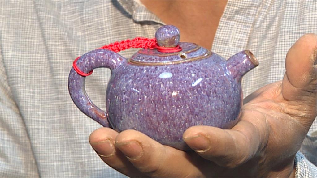 冰雕師轉型陶藝創作！５年沒收入成功燒出紅紫鈞釉茶壺　