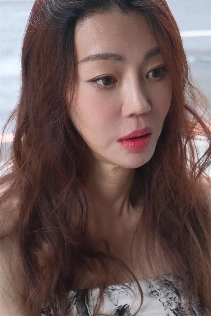 「法拉利姐」張婷婷整尊爆改太狂!網見「判若兩人」認不出:謝金燕?
