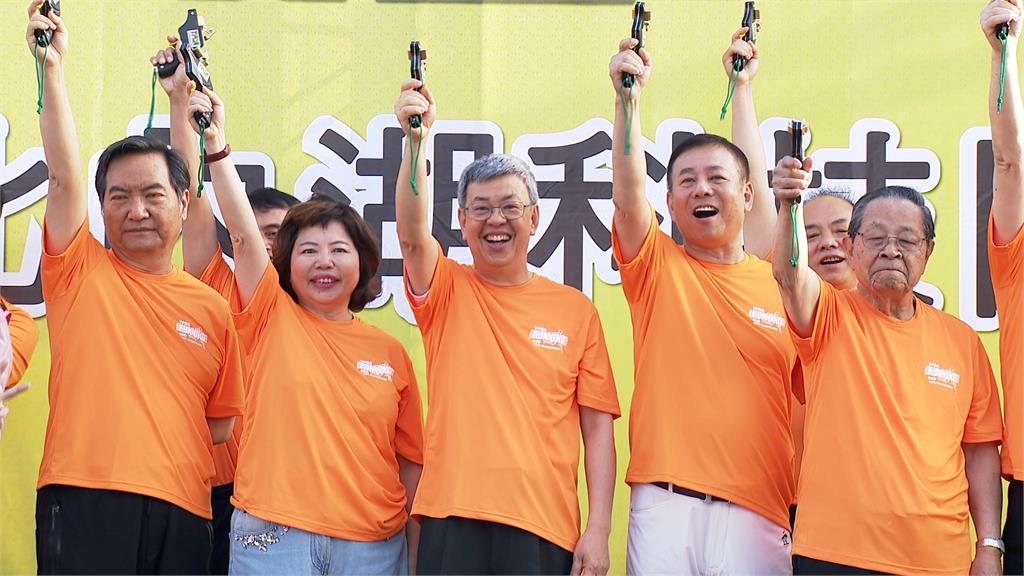 愛地球公益路跑　陳建仁鳴槍開賽　藝人李沛綾、郭雅茹現身開金嗓