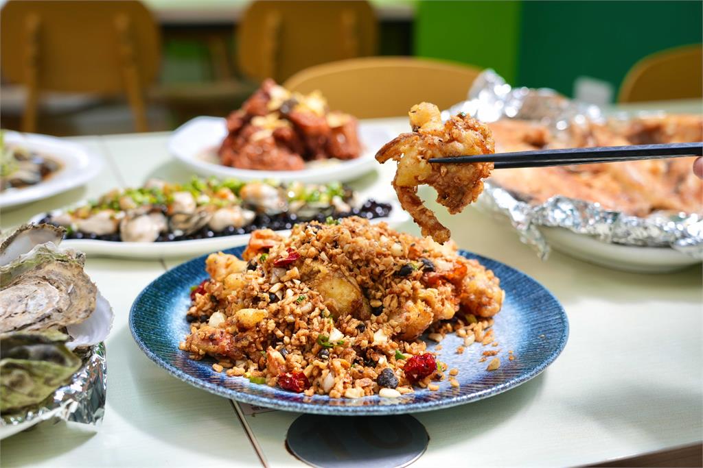 全台饕客衝一波！嘉義東石鮮蚵、海產2500張名店優惠券開抽