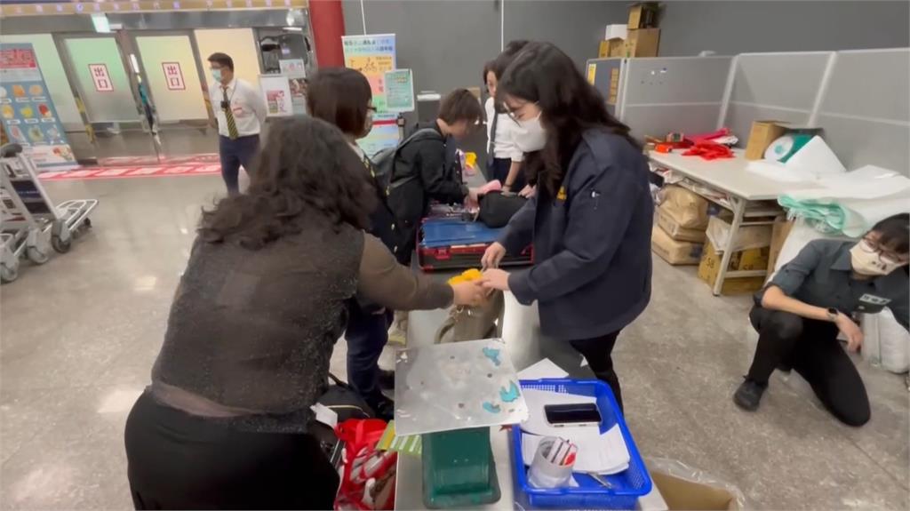 出國旅遊小心! 海關加強搜查行李提袋 嚴防「非洲豬瘟」入侵境內