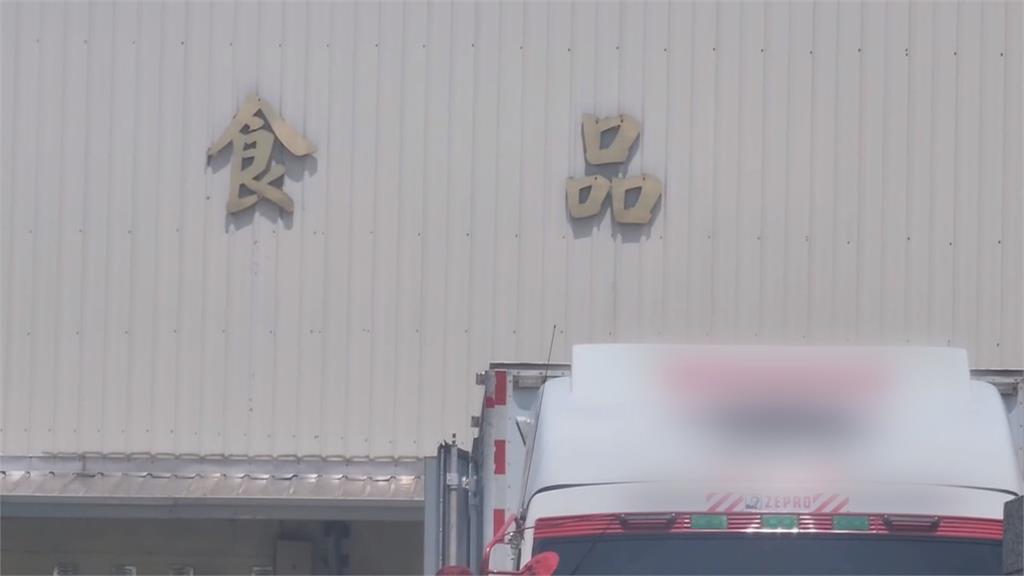 花枝丸藏鋼釘! 險吃下肚顧客嚇壞 業者:負起相關賠償