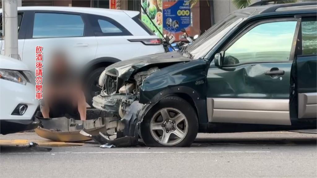 台中又爆酒駕! 男子撞斷燈桿 衝對向再撞休旅車