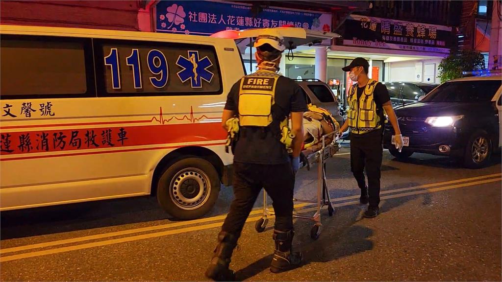 花蓮騎士左轉遭直行車高速撞 對方騎士重摔疑骨折