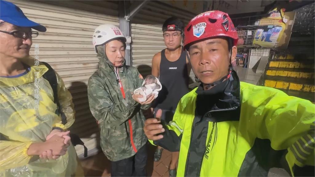 不到3個月大...柴山小獼猴「無助淋雨趴地」 緊急搶救仍虛弱死亡