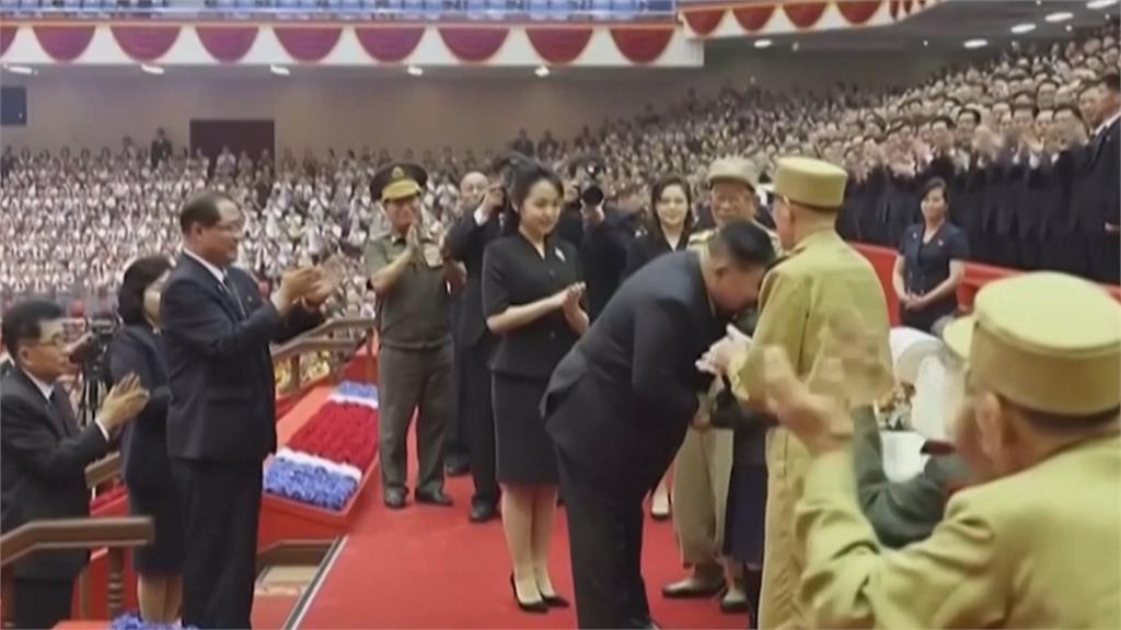 北韓刻意為之？金正恩愛女「金主愛隔52天露面」　專家曝背後政治訊號