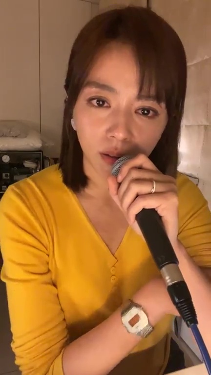 王瞳思念艾成直播痛哭!深夜唱歌引5萬人觀看 感嘆:想完成和他的約定