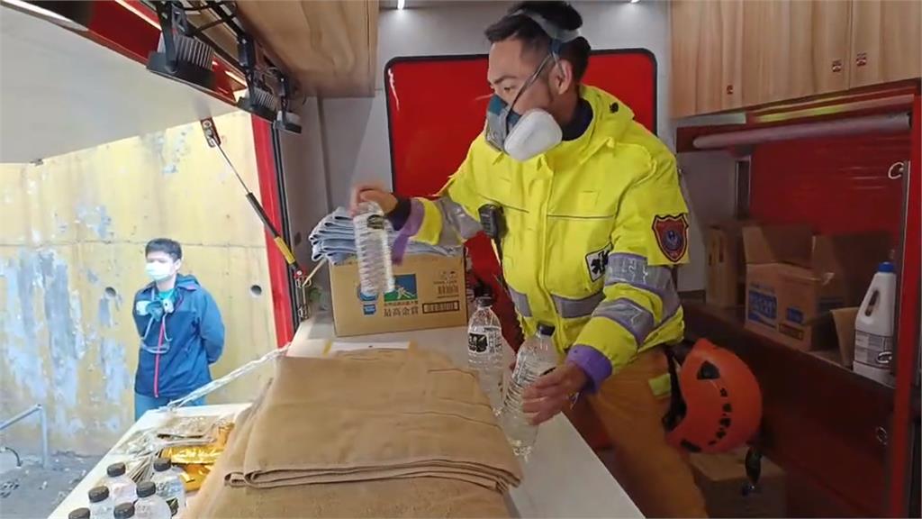 桃園消防局獲贈「後勤照護車」功能如露營車　飲食、如廁、休息安全方便