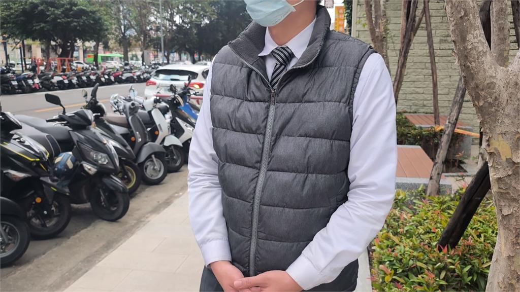 台中轎車迴轉撞倒2機車　鏡頭君全都錄揪駕駛肇逃