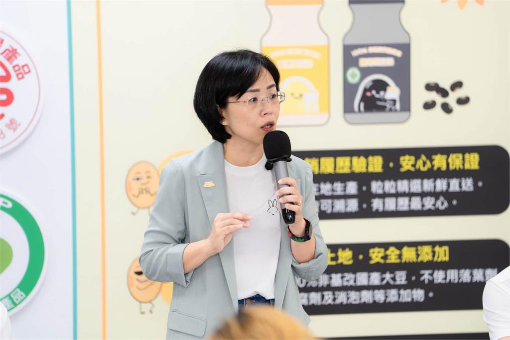 快新聞／獨立書店老闆力挺蘇巧慧！曝她市集念繪本　孩子喊：水獺媽媽嗎？