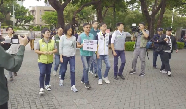 控中市府非洲豬瘟瀆職　民進黨中議會黨團赴監察院陳情盼究責