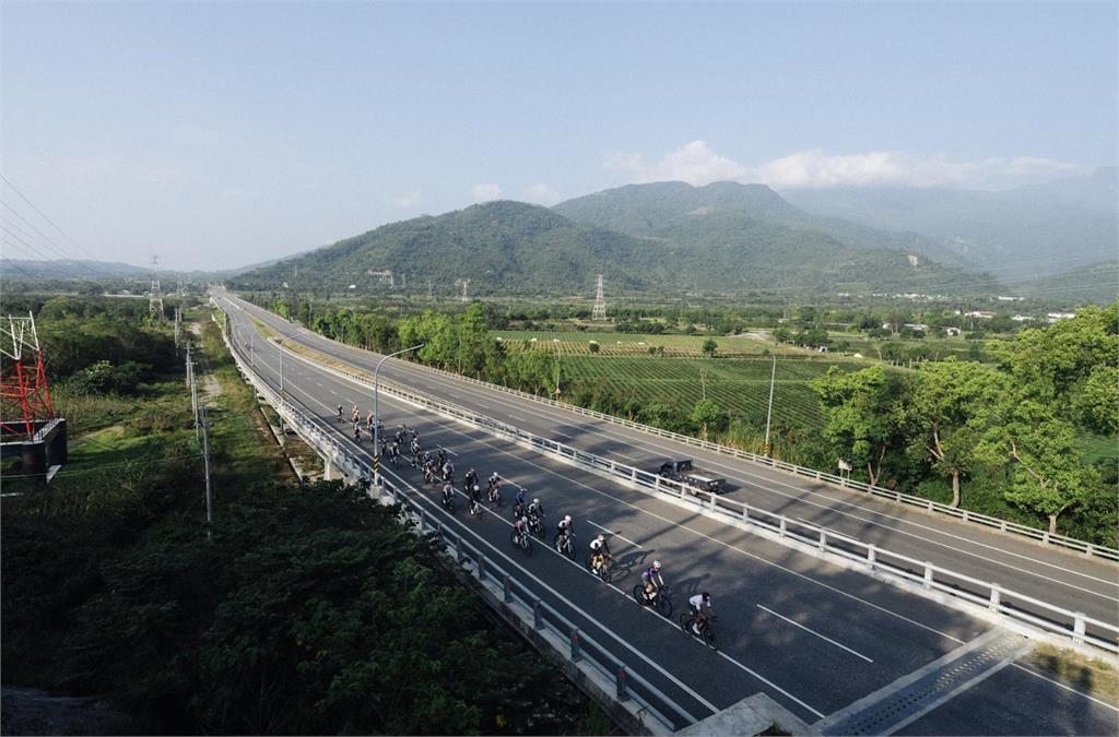 綜合／挑戰熱血完騎橫越玉長公路、登牛山！20國車友馳騁花東山海189公里