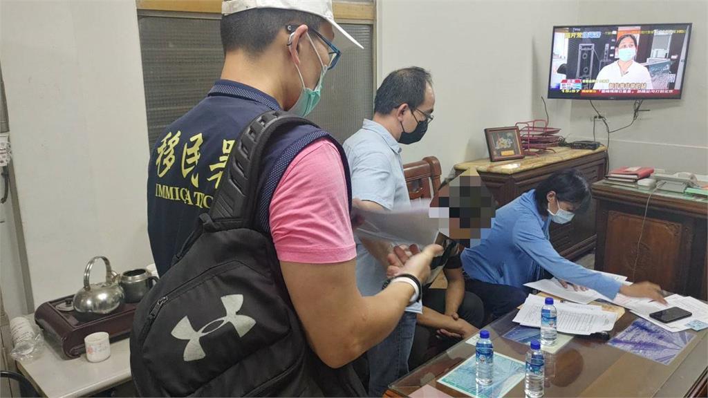 快新聞/全台首宗外籍人士涉跟騷法! 印尼女移工控遭前男友散布私密照還尾隨跟蹤