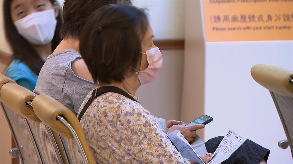 年後醫療需求增⋯北部ICU爆滿！醫吐慘況「問8家都沒床」見急診暖心一幕