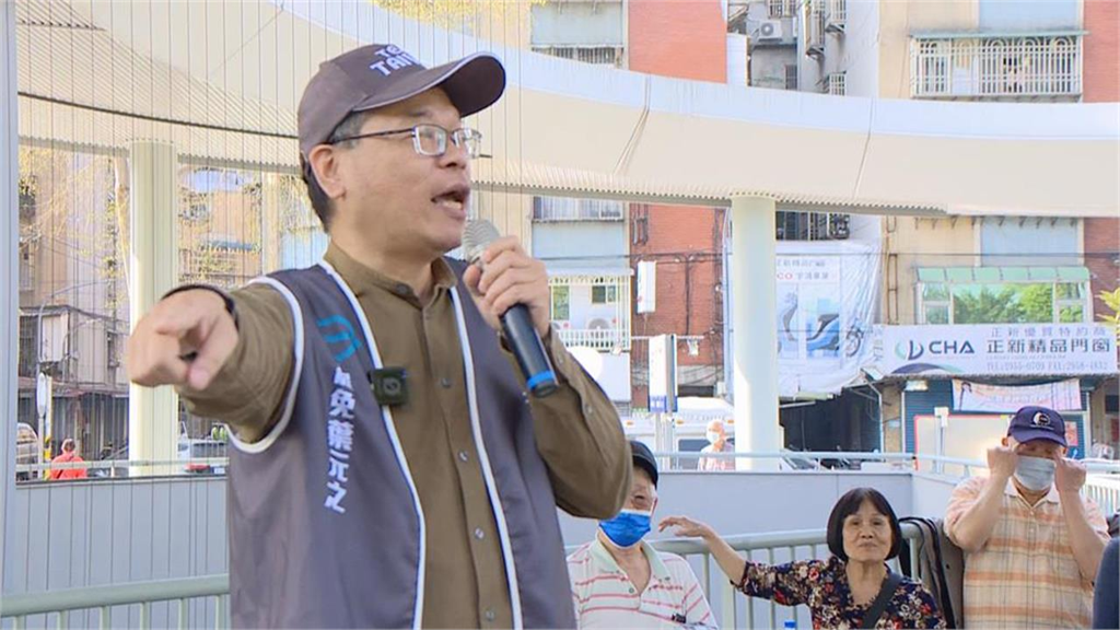 誤噴辣椒水分局長「原來是青鳥」？前白營人士轟小草：先造謠再喊被造謠