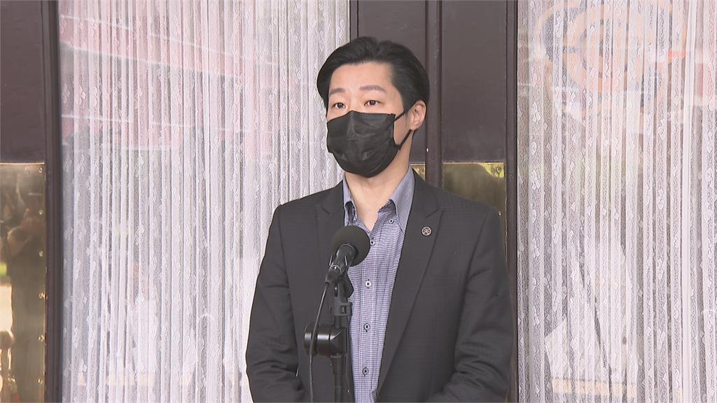 鍾小平遞交罷昶補件連署 作為返國民黨伴手禮 林昶佐:全力迎戰