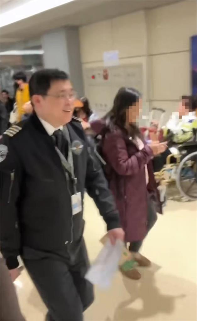 星宇張國煒機場「綜藝摔」!粉絲高喊「1句話」他哀嘆:別說了壓力好大