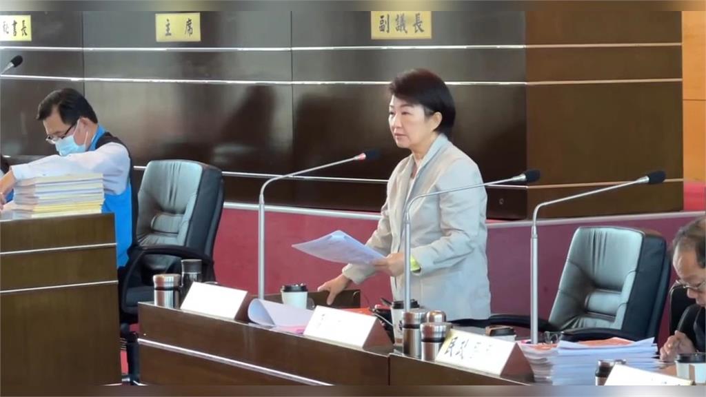 賓賓哥「校園開直播」遭炎上 盧秀燕震怒轟「可惡白X」:台中永不錄用!