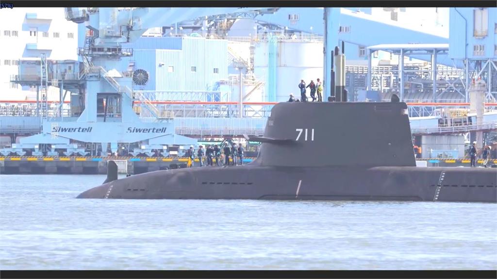 潛艦國造里程碑! 海鯤號高雄港內 首度自主浮航測試
