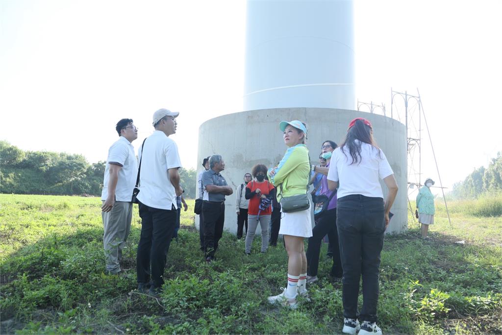 綠能轉型強化地方溝通 枋山鄉民親訪風電場體驗農電共榮