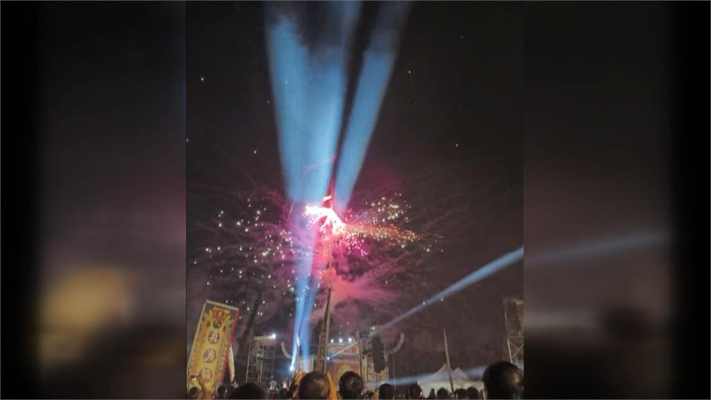 宛如鴨子版「梨泰院慘案」 鴨群被高空光束驚嚇踩踏致死