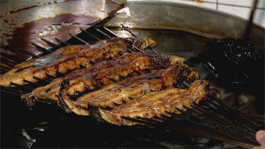 鰻魚結合鮭魚卵、松葉蟹　三種鮮味交疊醋飯襯托