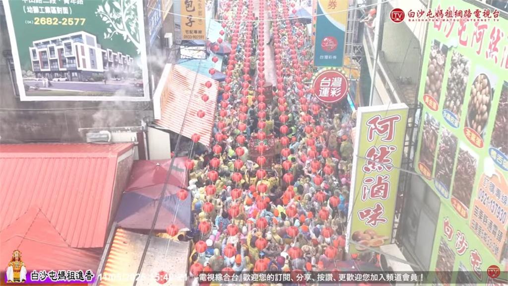33萬人見證媽祖神蹟!「粉紅超跑」15:45回宮萬人高喊進喔…震撼畫面曝光