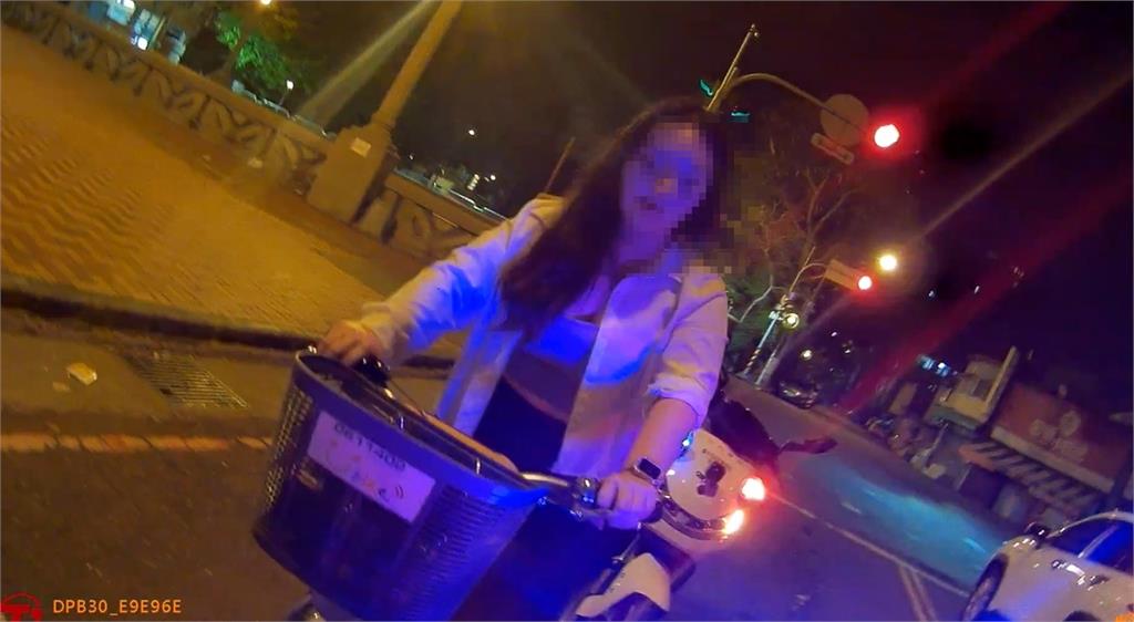 酒駕包括自行車 女酒後騎Ubike酒測值超標 喊「什麼意思」不知違法