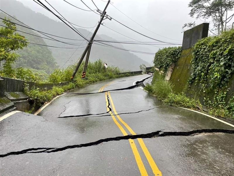 快新聞／卡努颱風遠離南投仍逾千戶停電中　台電克服道路中斷「搶修進度曝光」