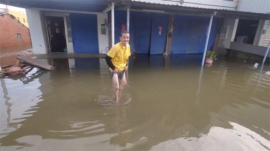 雲林水林鄉大溝村部分地區積水未退 住戶家電泡水