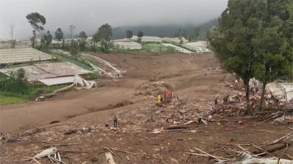 印尼大雨成災釀山崩 至少8死80餘人失蹤