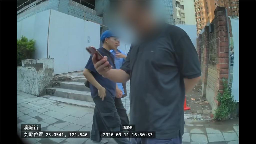台北「詭異刮車男」現蹤　犯案時間不到10秒！哨兵模式全都錄