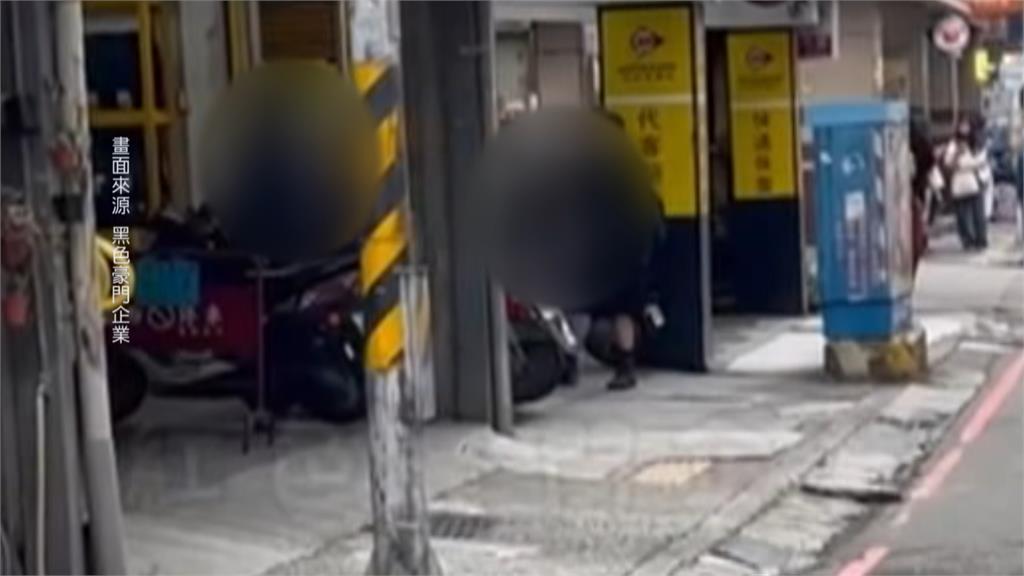 不滿騎YouBike被叭!男鬼切攔公車 雙方情緒激動「路上爆拉扯」