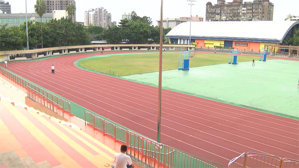 快新聞/選前之夜板橋藍綠大拚場! 賴清德、侯友宜相距1.4公里互別苗頭