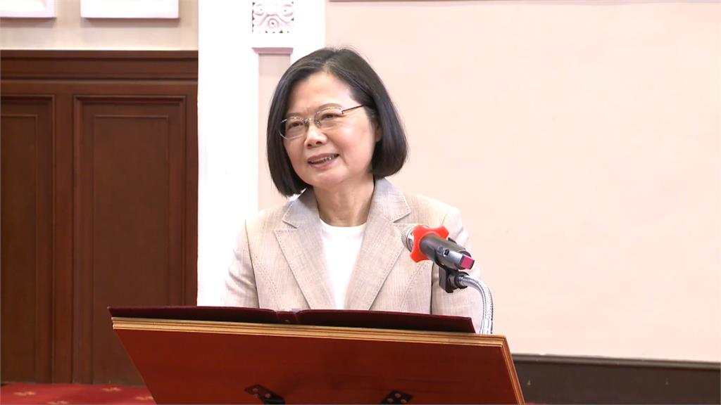 以後不用再用讀稿機! 即將卸任蔡總統:感受不一樣的蔡英文