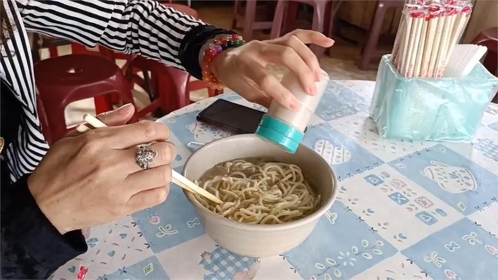 台式小吃怎麼吃最夠味？　美味的秘方！新竹人喝湯必加這個