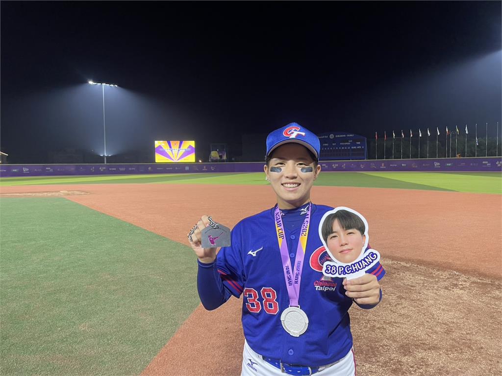 亞洲盃女棒錦標賽奪銀晉級 頂新和德基金會陪追夢