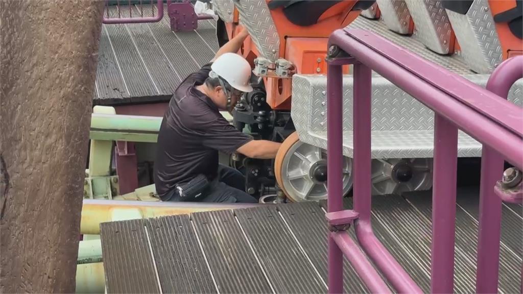 高雄遊樂園"極限挑戰"突停擺 20遊客卡半空中