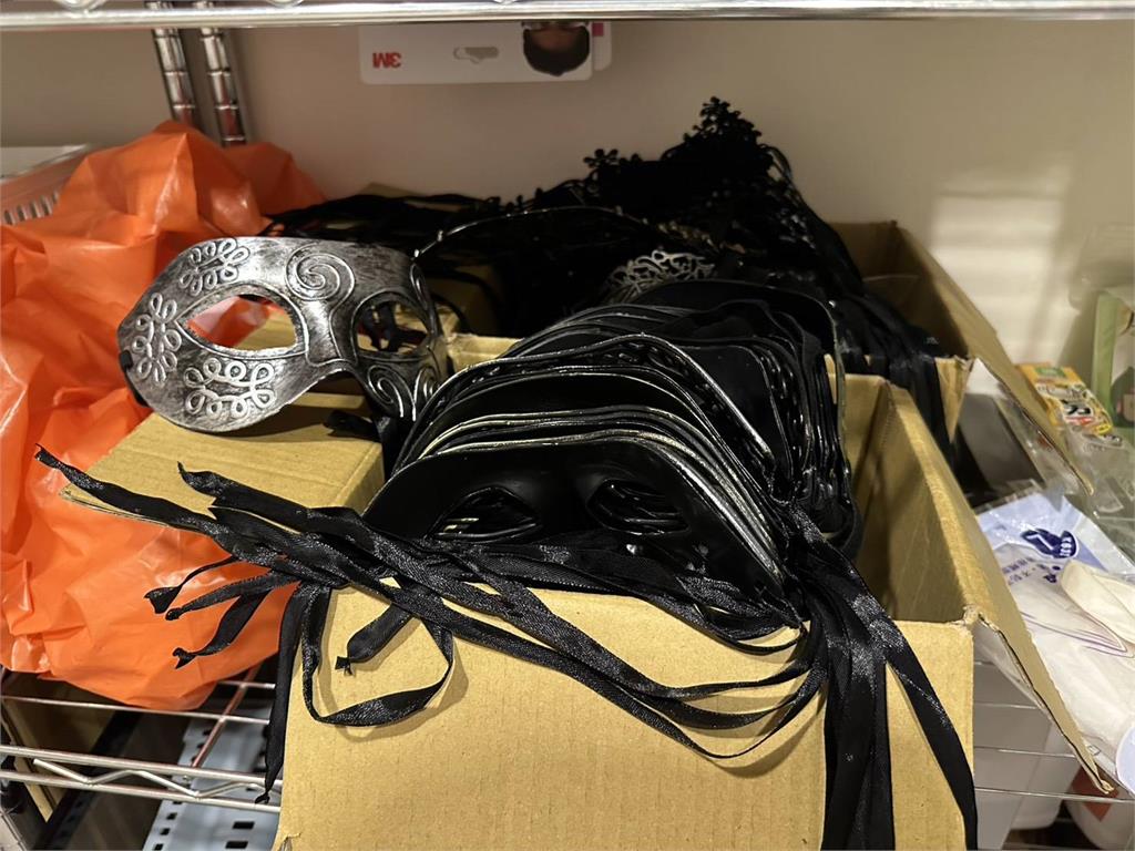 台中商圈藏暗黑同志天堂!3帥警潛入當臥底「脫到剩內褲」2男看片一半遭逮